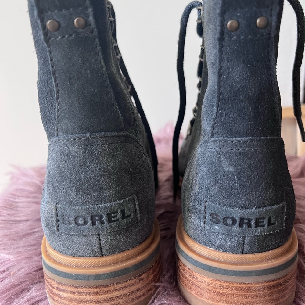 Sorel Waterproof Suede Emelie Biker Boot size 7 - Picture 3 of 8